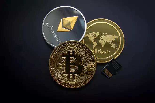 Top 3 crypto koers verwachtingeTop 3 koers verwachtingen: BTC koers klaar voor breakout, ETH en XRP houden support vastn: BTC koers klaar voor breakout, ETH en XRP houden support vast
