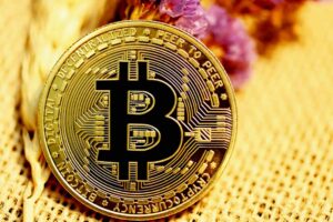 Bitcoin breekt records terwijl retail bearish blijft — goed nieuws voor de grootste crypto?
